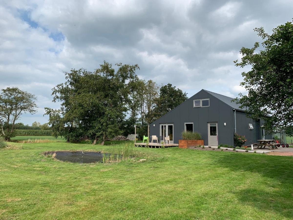 Mae Usu Villa Nieuw-Roden Bagian luar foto