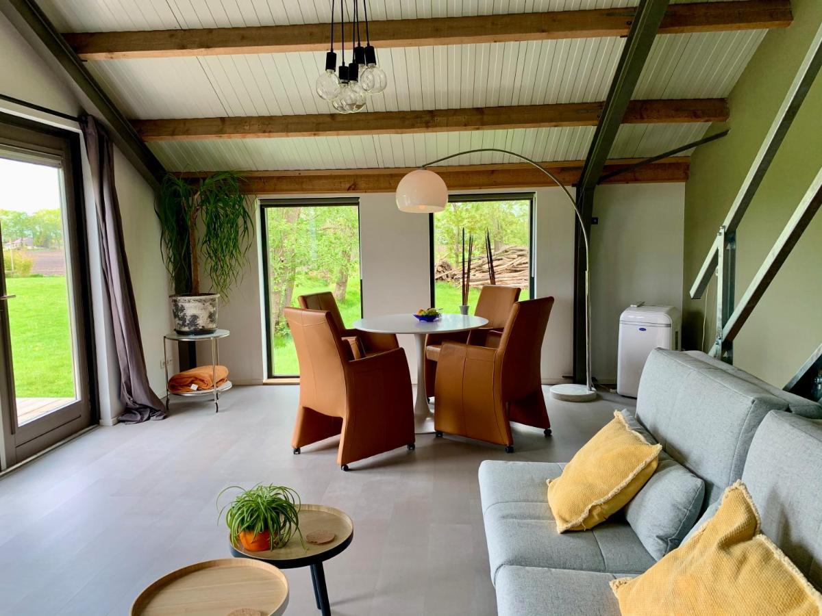 Mae Usu Villa Nieuw-Roden Bagian luar foto